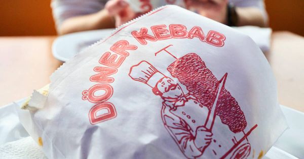 L'origine du logo Döner Kebab (enfin) révélée