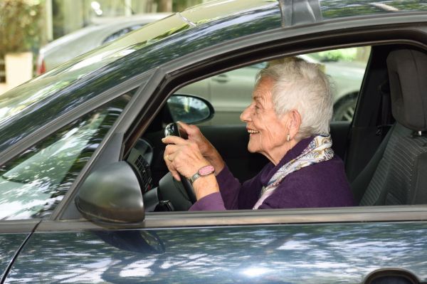 Comment convaincre un parent âgé d'arrêter de conduire