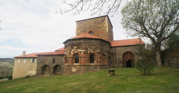 Haute-Loire. Dix ans de travaux pour restaurer l'abbaye de Doue : « J'ai décidé de me battre pour la sauver »