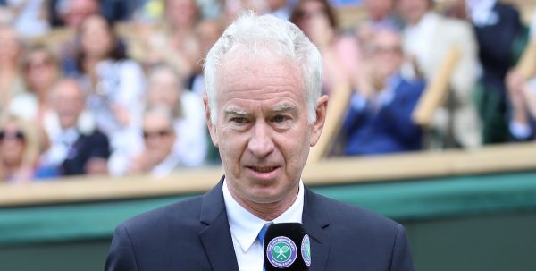 John McEnroe sur Carlos Alcaraz : « J'étais sur un vélo à côté de lui dans la salle de sport, et il m'a dit quelque chose qu'il n'était pas obligé de dire... »