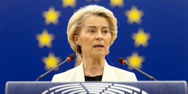 Dépenses militaires et commerciales : face à Trump, l'Europe, piégée, va devoir payer deux fois