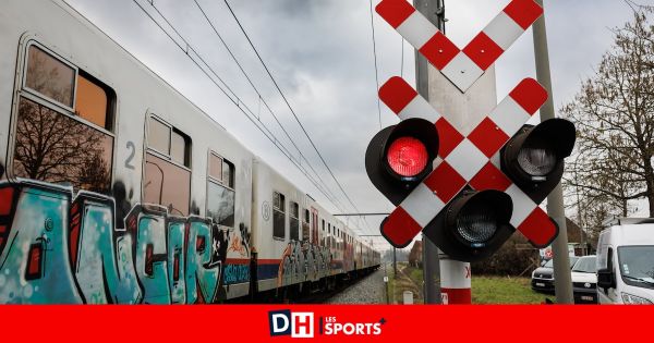 Un drame s'est produit sur un passage à niveau près de la gare de Péruwelz : une personne a été happée par un train