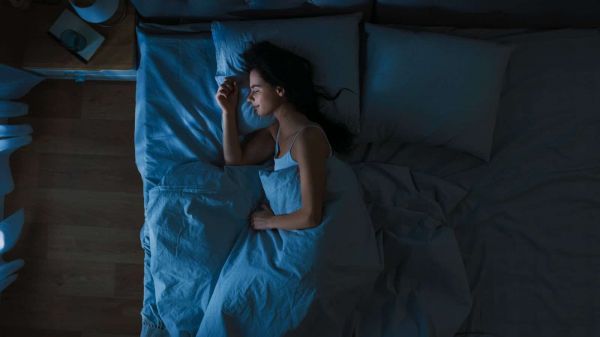 Se coucher plus tôt : le geste du soir qui booste naturellement l'activité physique