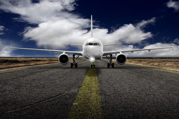 L'aéroport Tarbes-Lourdes conserve deux allers-retours quotidiens vers Orly