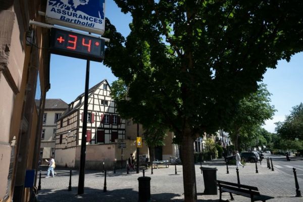 Canicule : Colmar ferme trois écoles "en raison des fortes chaleurs et températures dans les locaux concernés"