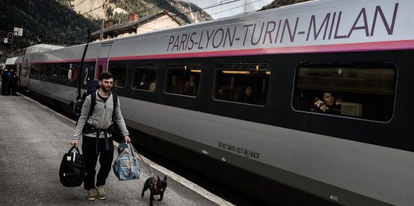 Catastrophes environnementales: Interrompue, la ligne ferroviaire Paris-Milan souffre du changement climatique