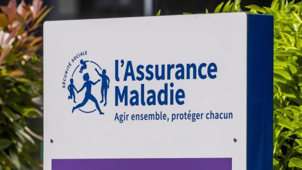"C'est important de faciliter cet accès à des outils de dépistage": l'Assurance Maladie met en place un kit de dépistage gratuit contre les IST pour les 18-25 ans