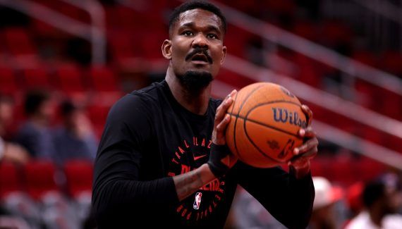 Les « mauvaises habitudes » de Deandre Ayton