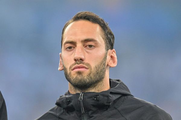 "Un leader ne cherche pas quelqu'un à blâmer" : la réponse cinglante de Çalhanoglu à Lautaro