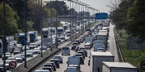 Mobilité des Français : comment sommes-nous passés de 4 à 52 km parcourus chaque jour en l'espace de 200 ans ?