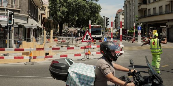 Conditions de travail: Sur les chantiers, des travailleurs à l'épreuve de la canicule