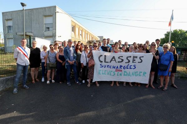 « Avec la fermeture, on aurait trois classes pour 93 élèves » : le collège de Saint-Amant-de-Boixe se mobilise pour ses élèves de 3e