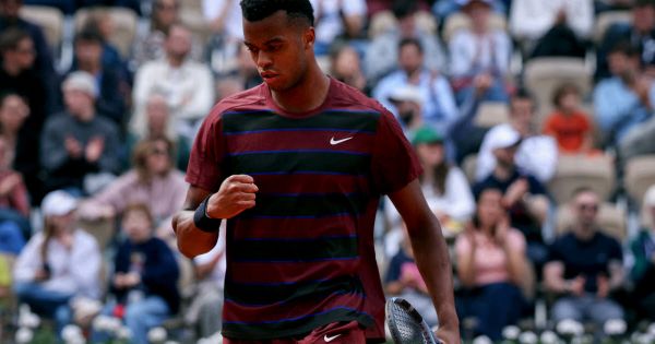 Tennis. Malgré un service record à 246 km/h et deux sets d'avance, Mpetshi Perricard battu à Wimbledon