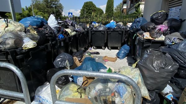 Grève de la collecte des ordures ménagères : mise en place de 3 points d'apport volontaire à Tarascon