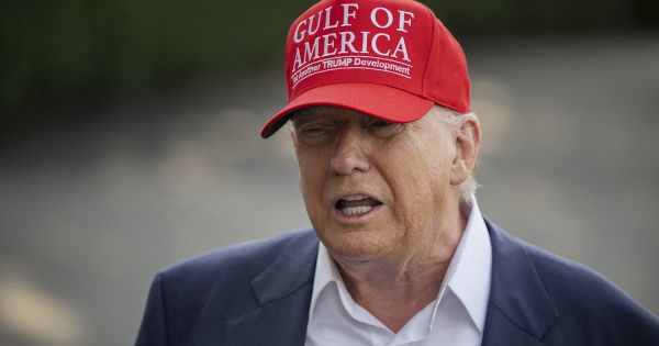 Elon Musk bientôt expulsé des Etats-Unis ? Donald Trump va "examiner" la possibilité