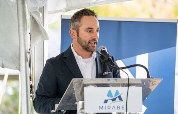 Le maire de Mirabel, Patrick Charbonneau, décède à l'âge de 46 ans