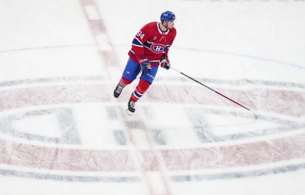 Le Canadien échange Logan Mailloux aux Blues en retour de Zachary Bolduc