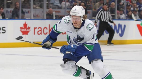 Contre toute attente, Brock Boeser retourne à Vancouver