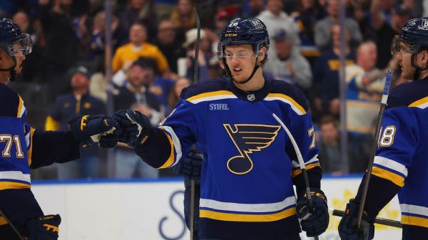 Échangé au Canadien: les fans des Blues ne sont pas heureux de voir Zachary Bolduc partir...