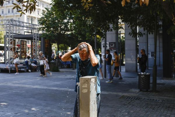 Face à la canicule, les pays d'Europe de l'Ouest font avec les moyens du bord