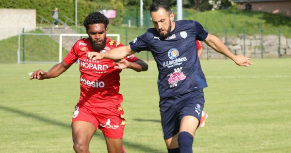 Football - La Gazette des transferts. Duminy file bien à Lunéville ; Saint-Dié Kellermann enrôle un milieu de terrain ; deux recrues de plus pour Dommartin-lès-Remiremont : ce sont les [...]