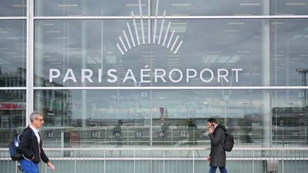 Grève des contrôleurs aériens prévue jeudi : un quart des vols seront annulés à Paris et la moitié à Nice, Bastia et Calvi
