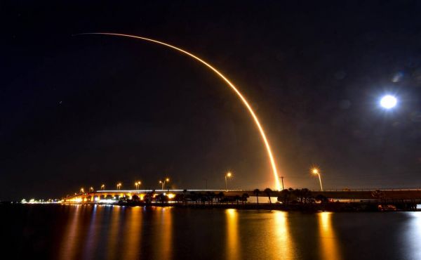 Comment Salt et Starlink veulent faire communiquer nos smartphones avec les satellites d'Elon Musk