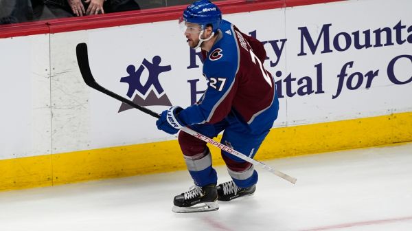 Drouin sous les ordres de Patrick Roy à Long Island