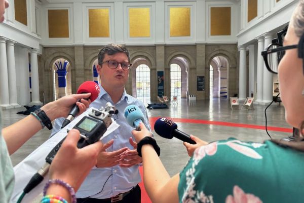 Canicule. "Il y a un risque d'avoir des morts", le maire de Lille, inquiet de la situation des SDF, en appelle à l'État