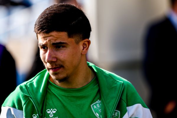 ASSE Mercato : Bouchouari absent à l'entraînement, Batubinsika en stand by