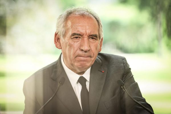 Retraites : l'Assemblée repousse une motion de censure socialiste contre François Bayrou