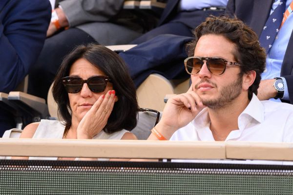 Florence Foresti : son compagnon Alexandre Kominek a tout rasé ! Changement radical de look