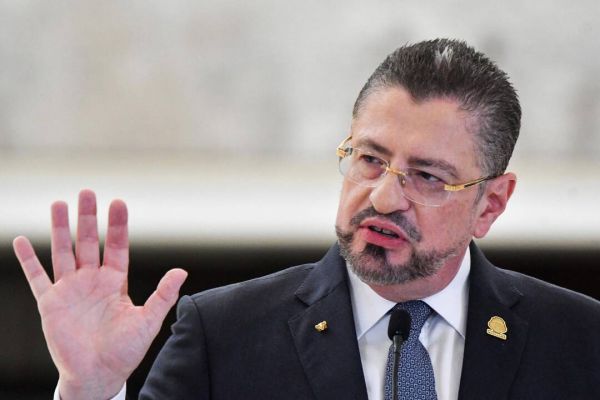 La Cour suprême du Costa Rica demande au parlement la levée de l'immunité du président Rodrigo Chaves