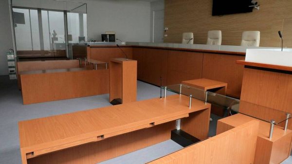 Malgré un sursis probatoire, il persiste à conduire sous THC et protoxyde d'azote et prend de la prison ferme
