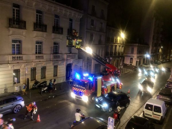 Les manipulations hasardeuses d'un enfant avec une alarme incendie précipitent l'intervention des marins-pompiers à Marseille