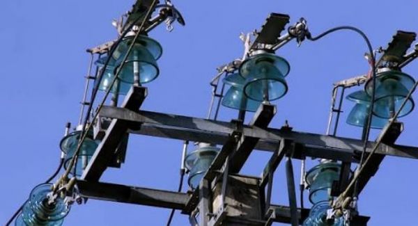 Électrification en Guinée : un financement de 132,3 millions de dollars approuvé par la Banque mondiale