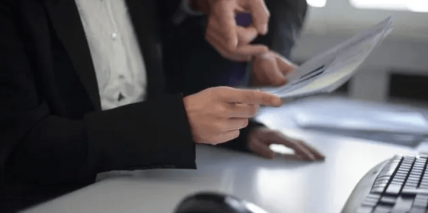 La loi et vous: Harcèlement au travail: mon patron doit-il me protéger?
