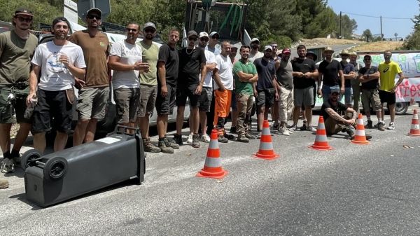 Des paysagistes en colère bloquent trois déchèteries de la Métropole dans le pays d'Aix
