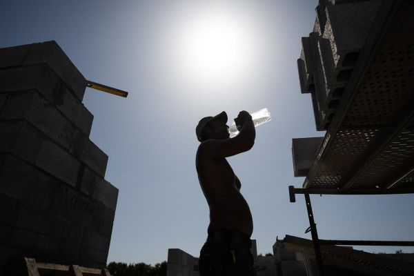 Canicule en France : deux morts et 300 personnes prises en charge en urgence à cause de la chaleur