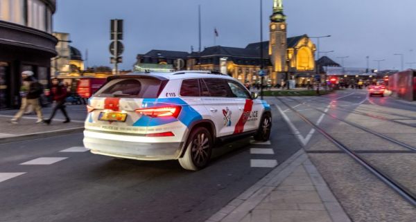 Deux suspects avalent leur drogue pour éviter un contrôle policier