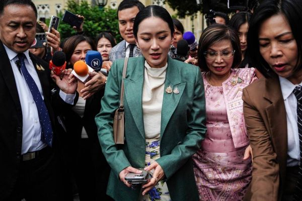 Après la suspension de sa première ministre, la Thaïlande plonge dans une nouvelle crise politique