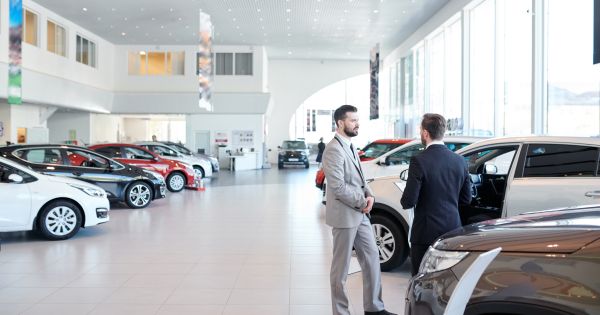 Les ventes de voitures en France continuent de chuter de plus de 10 % en juin 2025