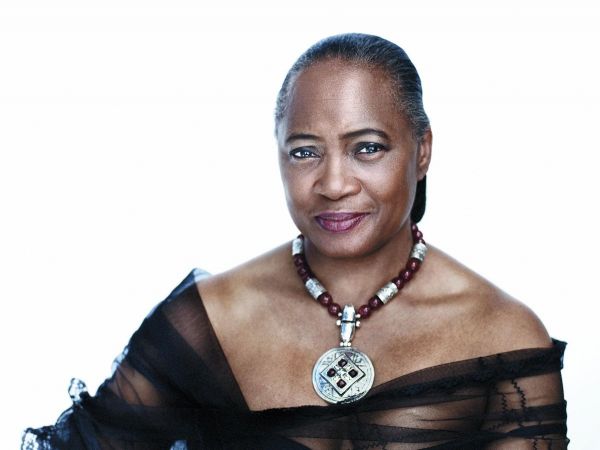 Blues Passions à Cognac : sortie interdite, cigarettes sous surveillance et programmation. CL vous dit tout sur le premier jour du festival