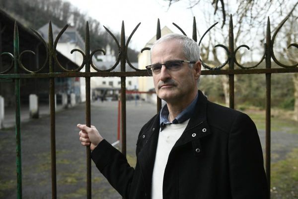 Rapport parlementaire sur les violences scolaires : « le silence de Bétharram, c'est un peu la faute de tout le monde », réagit Alain Esquerre, porte-parole des victimes