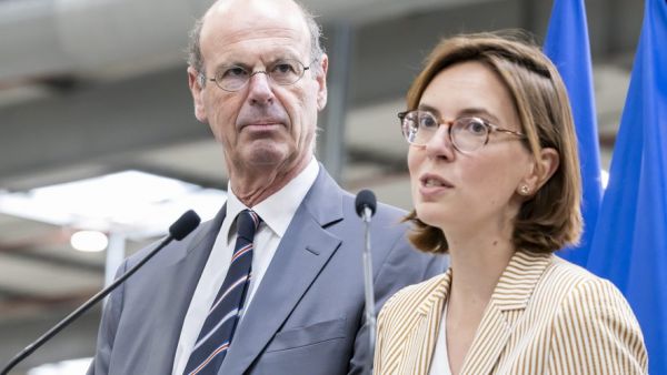 Budget : gèle des retraites et des prestations sociales ? Amélie de Montchalin favorable à "une pause" sur certaines dépenses en 2026