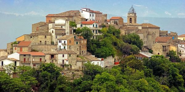 Dans le village italien de Montemitro, la naissance du bébé miracle