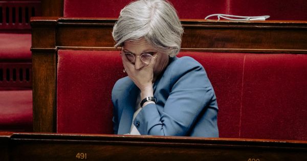 La macronie fait adopter une résolution polémique «pour un féminisme universel»