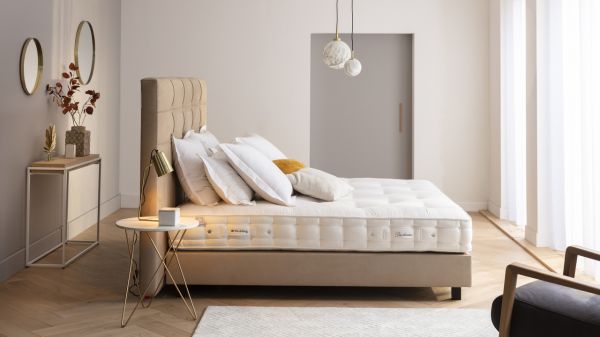Cet été : pourquoi tout le monde lâche son oreiller basique pour ce modèle papillon qui révolutionne le sommeil (et c'est approuvé par la NASA)