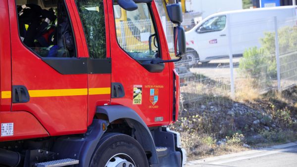 Le lave-linge prend feu dans un salon de coiffure de Saint-Saturnin-lès-Apt, l'immeuble évacué en pleine nuit