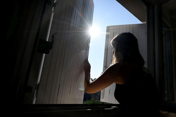 Canicule : « Le risque de vivre dans un logement bouilloire augmente à mesure que le revenu baisse »